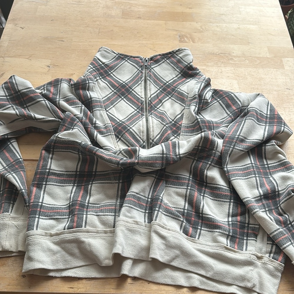 Zippered pullover - Picture 2 of 7